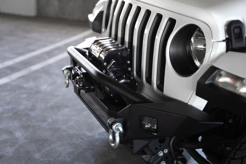 

DV8 Offroad  - DVEFBJL-07 - DV8 Offroad 18-23 Jeep Wrangler JL / 20-23 Jeep Gladiator JT FS-7 Mid-Width Winch Front Bumper - Shipped in Europe - Tuningsupply.com
