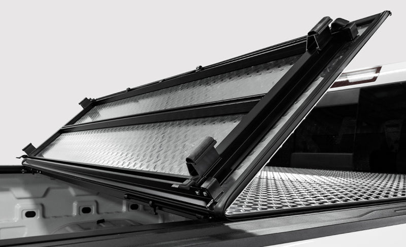 

Access B3050119 - ACCB3050119 - Access LOMAX 2024 Toyota Tacoma 5ft Bed Folding Hard Cover - Black Urethane - Shipped in Europe - Tuningsupply.com

