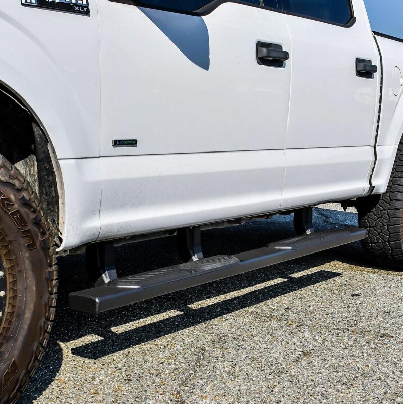 

Westin 28-521095 - WES28-521095 - Westin Ram 15-26 Ford F-150 / 17-26 Ford F-250 & F350 Crew Cab R5 XD Nerf Step Bars - Black - Shipped in Europe - Tuningsupply.com
