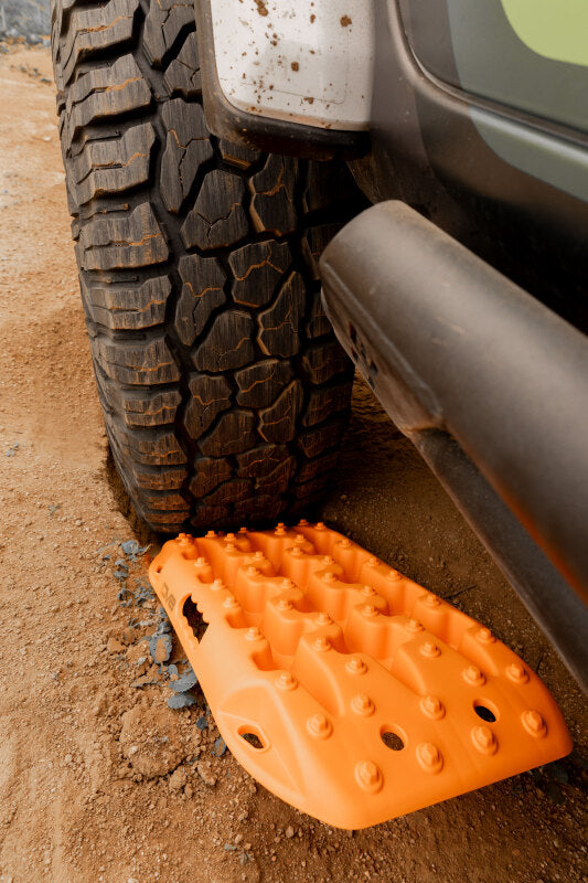 

DV8 Offroad RTB2-02OR - DVERTB2-02OR - DV8 Offroad DV8 Xtract Mini Traction Board | Pair | Orange - Shipped in Europe - Tuningsupply.com
