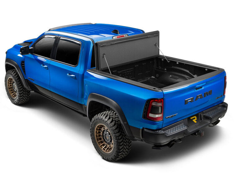 

Extang  - EXT80456 - Extang 19-23 Chevy/GMC Silverado/Sierra 5.8ft. Bed Endure ALX - Shipped in Europe - Tuningsupply.com
