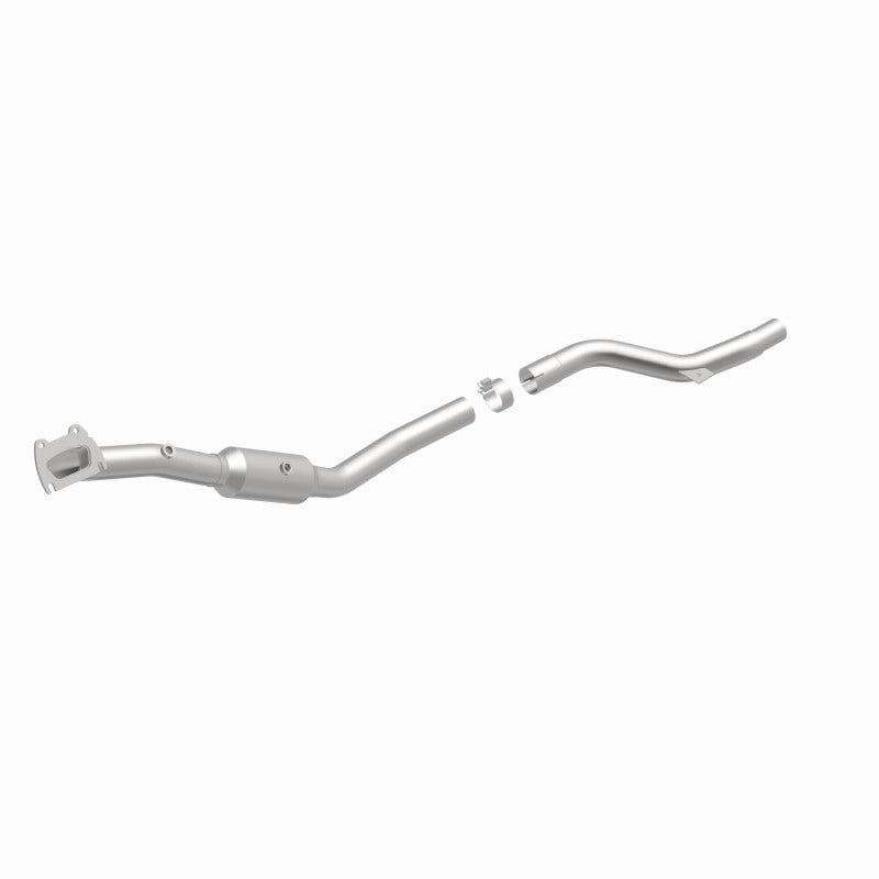 

Magnaflow 22-141 - MAG22-141 - MagnaFlow Right Side Direct Fit Catalytic Converter 15-17 Chrysler 300 3.6L (4-Bolt Flange) - Shipped in Europe - Tuningsupply.com
