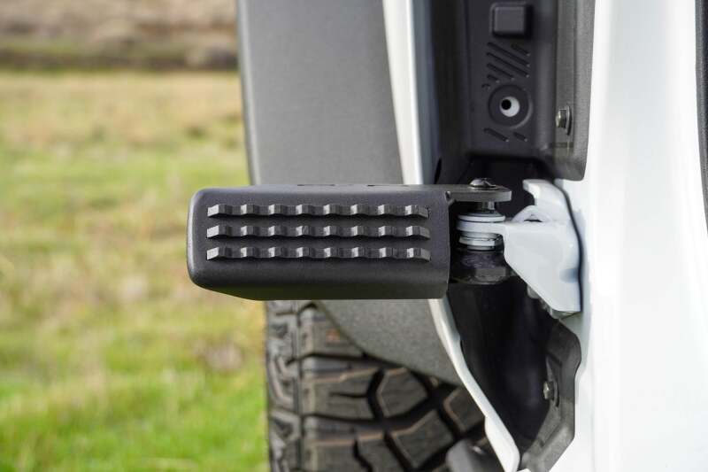 

DV8 Offroad STBR-01 - DVESTBR-01 - DV8 Offroad 2021+ Ford Bronco Foot Peg Pair - Black - Shipped in Europe - Tuningsupply.com
