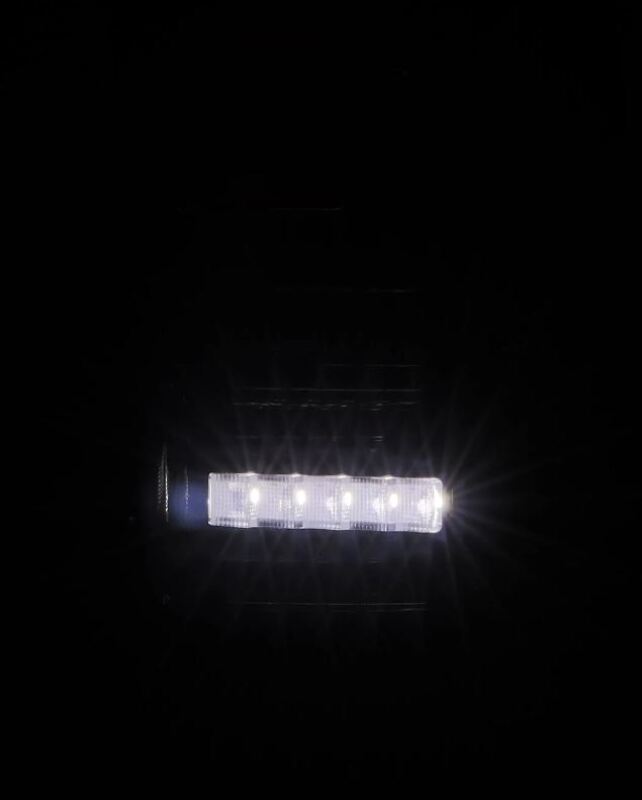 

AlphaRex 658003 - ARX658003 - AlphaRex 97-03 Ford F150 / 99-16 Ford F250/F350/F450/F550 LUXX-Series LED Tail Lights - Black/Red - Shipped in Europe - Tuningsupply.com
