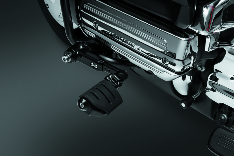 Kuryakyn Ergo III Adjustable Mount With Trident Dually ISO Pegs Gloss Black-tuningsupply.com