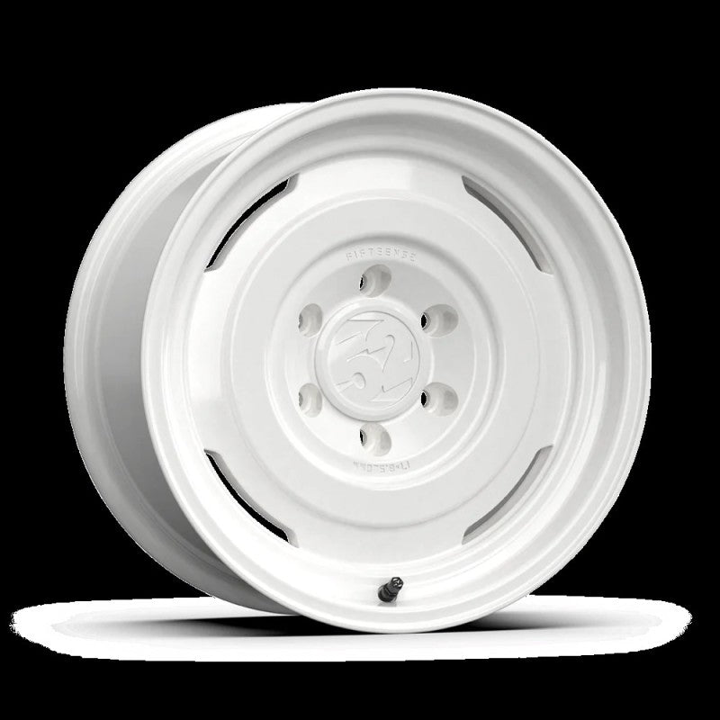 

fifteen52 AHDCW-78069+25 - FFTAHDCW-78069+25 - fifteen52 Analog HD 17x8.0 6x139.7 25mm ET 106.2mm Center Bore Classic White Wheel - Shipped in Europe - Tuningsupply.com
