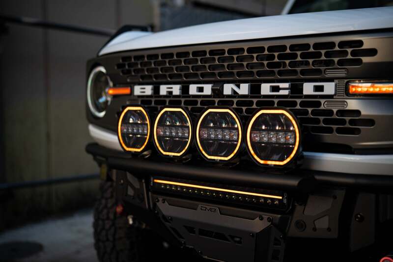 

DV8 Offroad BE20EW200W-H - DVEBE20EW200W-H - DV8 Offroad Elite Series 20in Dual Row Light Bar w/ Accent Light - Shipped in Europe - Tuningsupply.com
