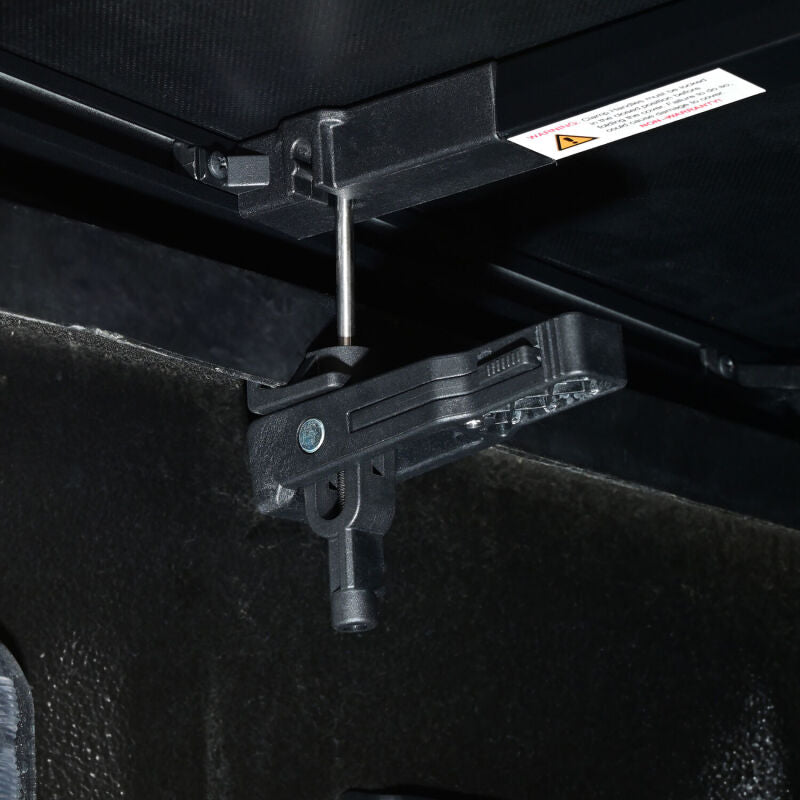

Westin 19-20285 - WES19-20285 - Westin 2022+ Toyota Tundra 66in Bed Soft Tri-Fold Tonneau Cover - Shipped in Europe - Tuningsupply.com
