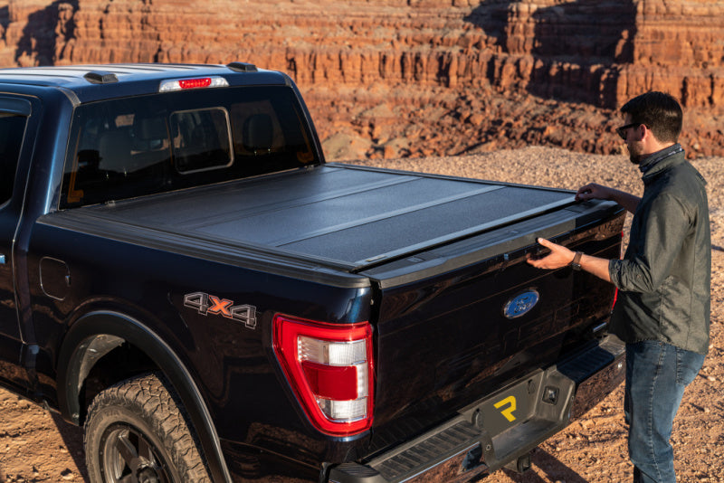 

Undercover  - UNDAX22029 - UnderCover 2021+ Ford F-150 Crew Cab 5.5ft Armor Flex Bed Cover Cover - Shipped in Europe - Tuningsupply.com
