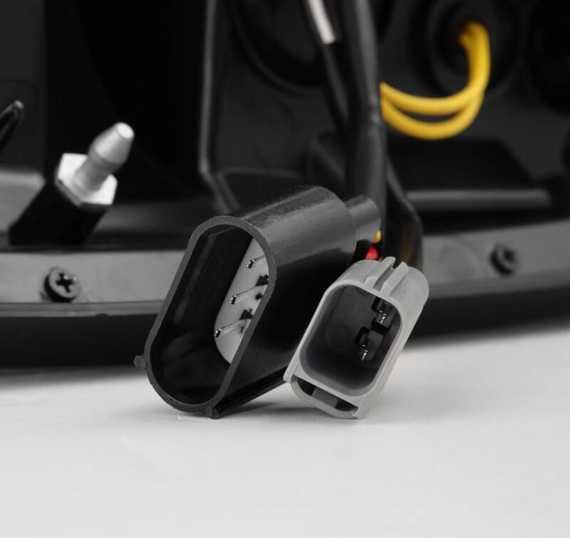

AlphaRex 658002 - ARX658002 - AlphaRex 97-03 Ford F150 / 99-16 Ford F250/F350/F450/F550 LUXX-Series LED Tail Lights - Black - Shipped in Europe - Tuningsupply.com
