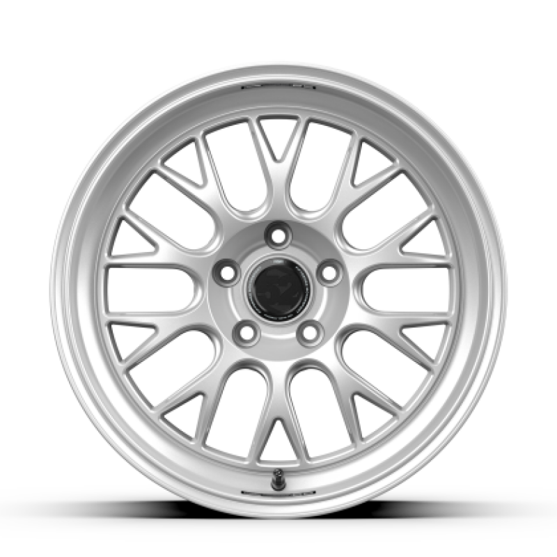 
    

fifteen52 RSHRS-89054+38 - FFTRSHRS-89054+38 - fifteen52 Holeshot RSR 18x9 5x114.3 38mm ET 73.1mm Center Bore Radiant Silver Wheel - Shipped in Europe - Tuningsupply.com

  