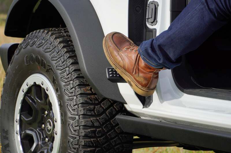 

DV8 Offroad STBR-01 - DVESTBR-01 - DV8 Offroad 2021+ Ford Bronco Foot Peg Pair - Black - Shipped in Europe - Tuningsupply.com
