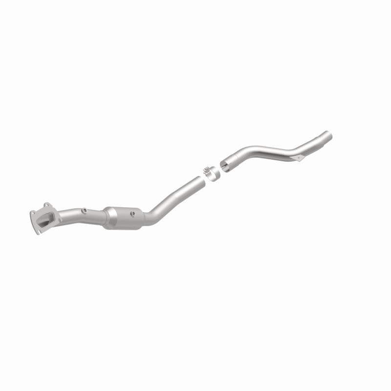

Magnaflow 22-141 - MAG22-141 - MagnaFlow Right Side Direct Fit Catalytic Converter 15-17 Chrysler 300 3.6L (4-Bolt Flange) - Shipped in Europe - Tuningsupply.com
