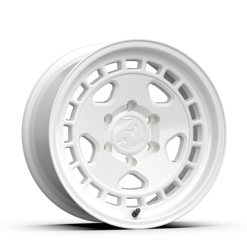 

fifteen52 THCCW-78557-00 - FFTTHCCW-78557-00 - fifteen52 Turbomac HD Classic 17x8.5 / 5x127 BP / 0 ET / 71.5mm CB / 4.75in BS / Classic White Wheel - Shipped in Europe - Tuningsupply.com
