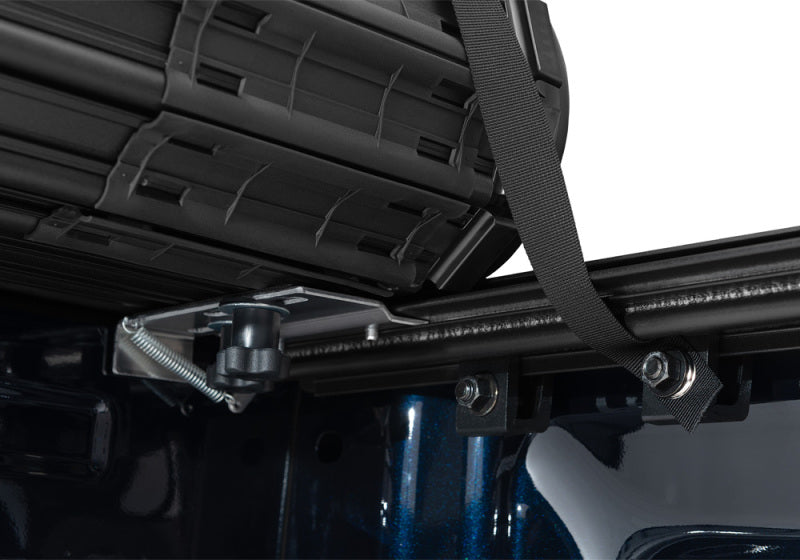 

BAK  - BAK80337 - BAK 2021+ Ford F-150 Revolver X4s 6.5ft Bed Cover - Shipped in Europe - Tuningsupply.com
