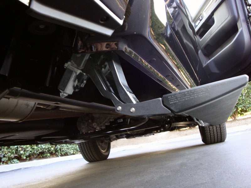 

AMP Research 76138-01A - AMP76138-01A - AMP Research 2013-2015 Dodge Ram 1500/2500/3500 All Cabs PowerStep Plug N Play - Black - Shipped in Europe - Tuningsupply.com
