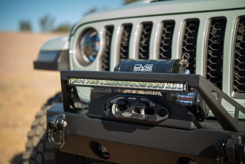 

DV8 Offroad BE20SW105W-H - DVEBE20SW105W-H - DV8 Offroad 20in Halo Elite Single Row Light Bar with Accent Light - White/Amber - Shipped in Europe - Tuningsupply.com
