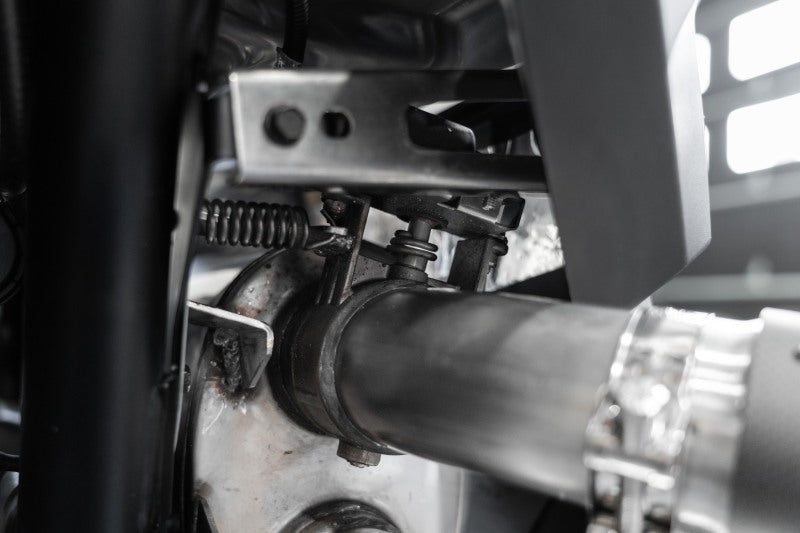 

MBRP PAT-9524AS - MBRPAT-9524AS - MBRP 20-22 Polaris RZR Pro XP 2.5in Slip-On Active Exhaust Dual Out - Shipped in Europe - Tuningsupply.com
