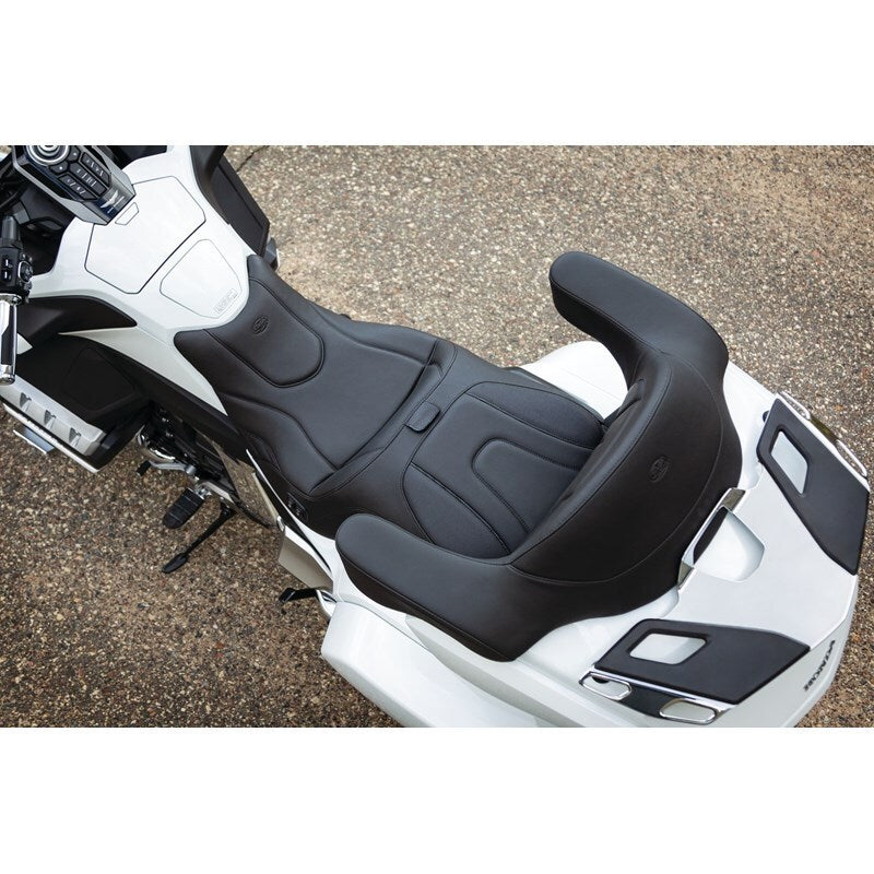 

Mustang Motorcycle 79920 - MMP79920 - Mustang 18-19 Honda Gold Wing GL1800 Standard Touring 1PC Seat w/ Driver Backrest - Black - Shipped in Europe - Tuningsupply.com
