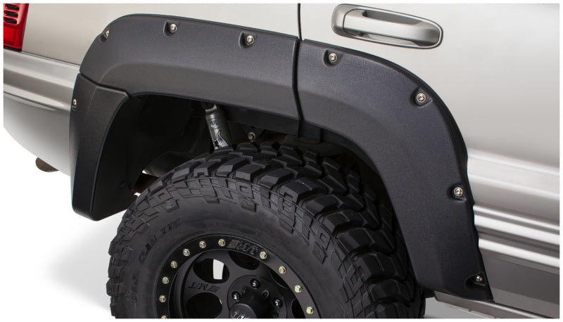 Bushwacker 99-04 Jeep Grand Cherokee Cutout Style Flares 2pc - Black-tuningsupply.com