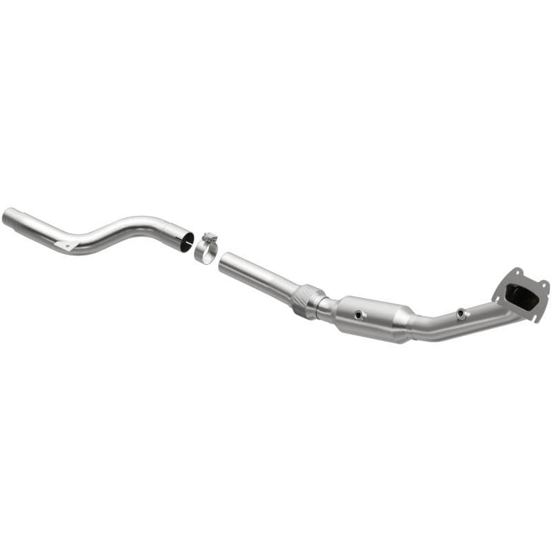 

Magnaflow 22-139 - MAG22-139 - MagnaFlow Left Side Direct Fit Catalytic Converter 15-17 Chrysler 300 3.6L (4-Bolt Flange) - Shipped in Europe - Tuningsupply.com
