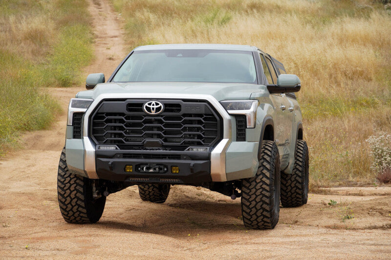 

DV8 Offroad FBTT2-05 - DVEFBTT2-05 - DV8 - 2022 Toyota Tundra Centric Series Front Bumper - Shipped in Europe - Tuningsupply.com
