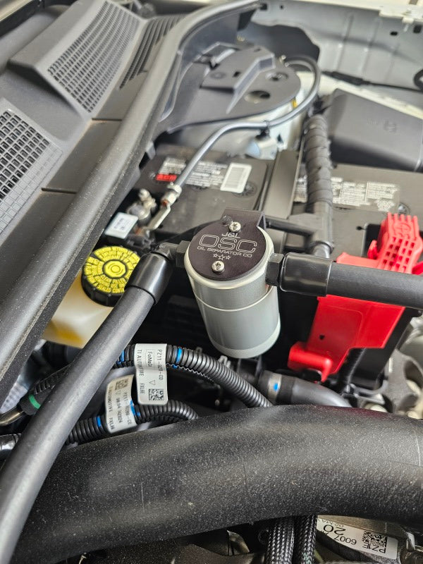 

J&L 3056D-C - JLT3056D-C - J&L 23-25 Ford Ecoboost 2.0 Oil Separator PCV Side - Clear Anodized - Shipped in Europe - Tuningsupply.com
