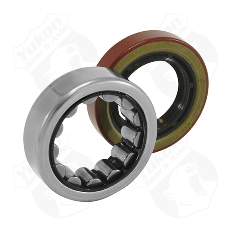 

Yukon Gear & Axle AK 1563 - YUKAK 1563 - Yukon Gear R1563TAV Axle Bearing and Seal Kit / Torringtonbrand / 2.250in OD / 1.400in ID - Shipped in Europe - Tuningsupply.com

