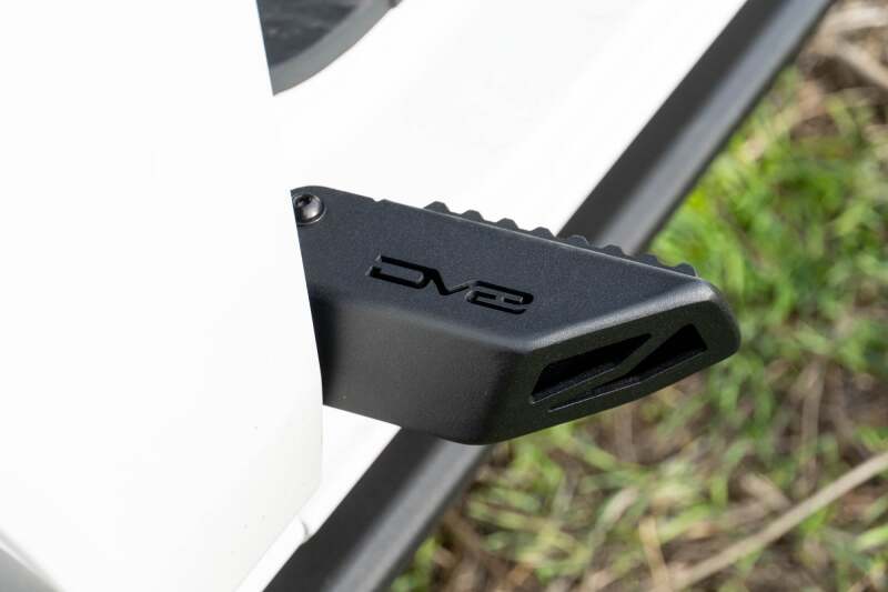 

DV8 Offroad STBR-01 - DVESTBR-01 - DV8 Offroad 2021+ Ford Bronco Foot Peg Pair - Black - Shipped in Europe - Tuningsupply.com
