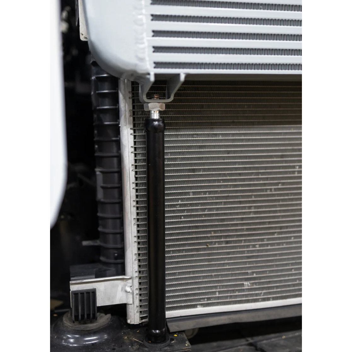 Mishimoto Ford Explorer ST 2020+ Performance Intercooler - Silver-tuningsupply.com