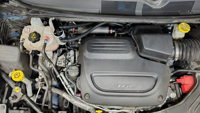 
  

J&L 3125P-C - JLT3125P-C - J&L 17-25 Chrysler Pacifica/20-25 Chrysler Voyager Oil Separator PCV Side - Clear Anodized - Shipped in Europe - Tuningsupply.com

