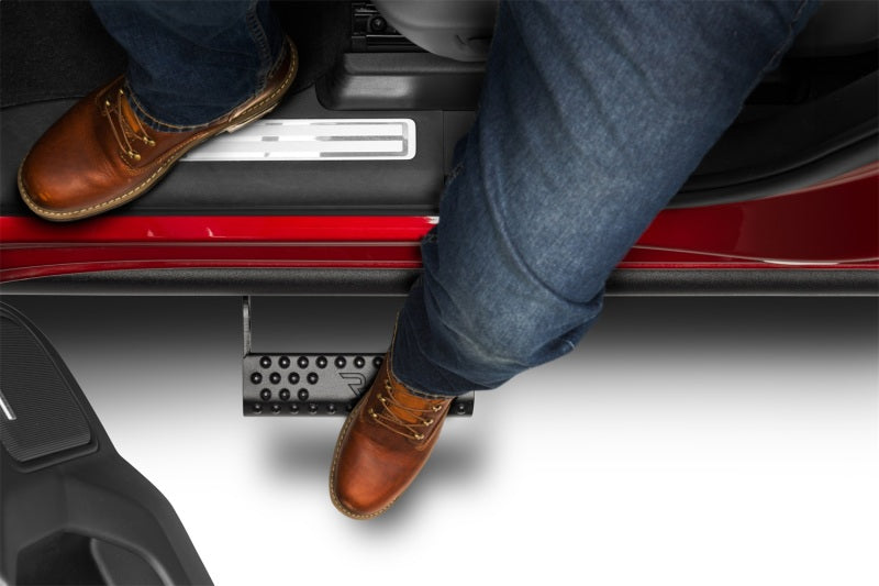 

N-Fab  - NFBC194RKRCCS4 - N-Fab RKR Step System 2019 Chevy/GMC 1500 Crew Cab - Cab Length - Tex. Black - 1.75in - Shipped in Europe - Tuningsupply.com
