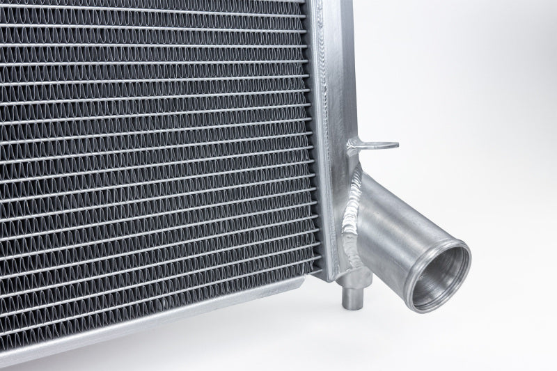 

CSF 7245 - CSF7245 - CSF 05-06 Ford GT High Performance All-Aluminum Radiator - Shipped in Europe - Tuningsupply.com
