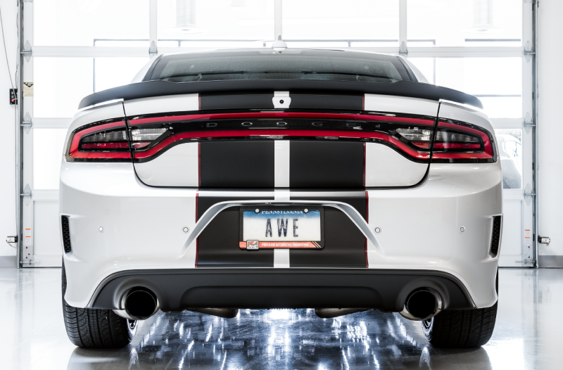 
  

AWE Tuning 3015-33126 - AWE3015-33126 - AWE Tuning 2015+ Dodge Charger 6.4L/6.2L Supercharged Track Edition Exhaust - Diamond Black Tips - Shipped in Europe - Tuningsupply.com

