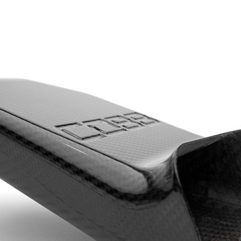 

COBB 791460 - COBB791460 - Cobb Ford 16-18 Focus RS / 13-18 Focus ST Redline Carbon Fiber Air Scoop - Shipped in Europe - Tuningsupply.com
