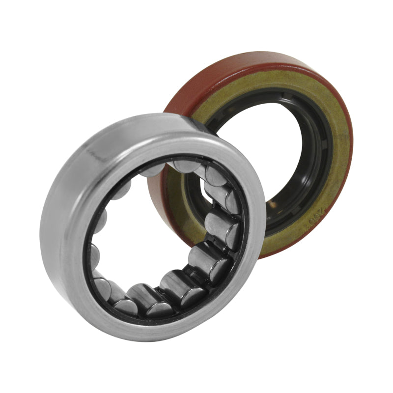 

Yukon Gear & Axle AK 1563 - YUKAK 1563 - Yukon Gear R1563TAV Axle Bearing and Seal Kit / Torringtonbrand / 2.250in OD / 1.400in ID - Shipped in Europe - Tuningsupply.com
