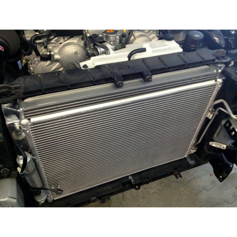 Mishimoto 09+ Nissan 370Z Manual Radiator-Radiators-Mishimoto-MISMMRAD-370Z-09-SMINKpower Performance Parts