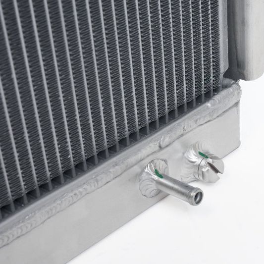 CSF 95-04 Toyota Tacoma (2.7/3.4L) Heavy Duty All-Aluminum Radiator-tuningsupply.com