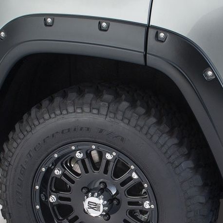 Bushwacker 11-18 Jeep Grand Cherokee Pocket Style Flares 2pc Does Not Fit SRT8 - Black-tuningsupply.com