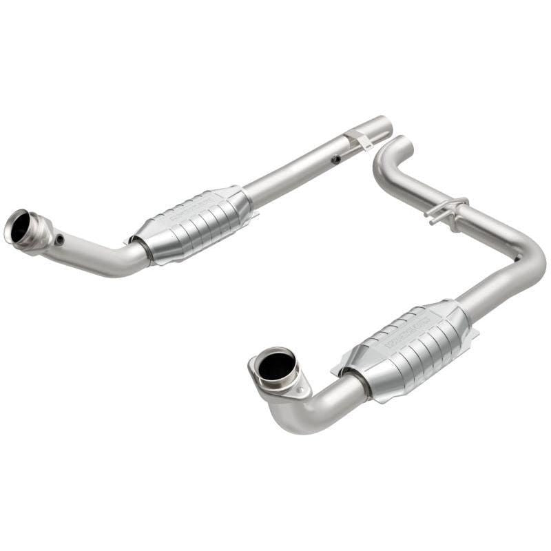 MagnaFlow Conv Direct Fit OEM 12-17 Jeep Wrangler 3.6L Underbody-tuningsupply.com