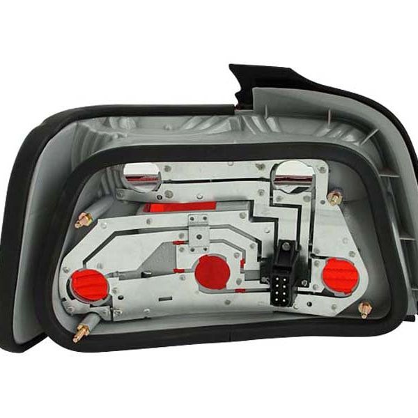 ANZO 1992-1998 BMW 3 Series E36 Sedan Taillights Red/Clear-tuningsupply.com